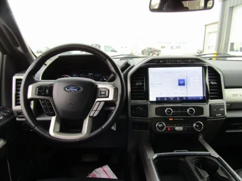 More photos of 2022 Ford F-250SD Lariat at Pettijohn Auto Center, MO