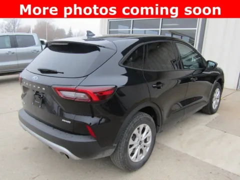 More photos of 2025 Ford Escape Active at Pettijohn Auto Center, MO
