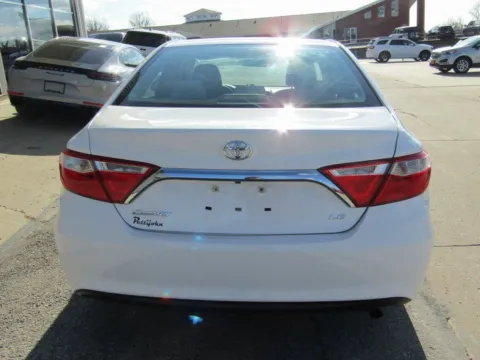 More photos of 2016 Toyota Camry at Pettijohn Auto Center, MO