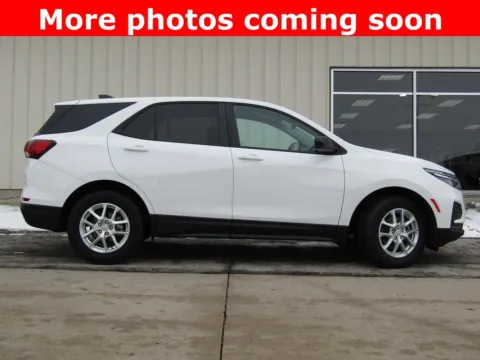 Photos of 2022 Chevrolet Equinox LS for sale in Bethany, MO at Pettijohn Auto Center