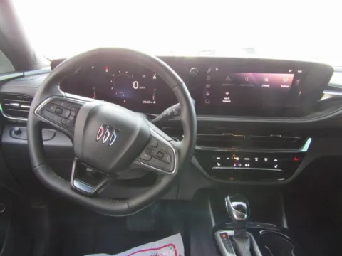 More photos of 2024 Buick Envista Avenir at Pettijohn Auto Center, MO