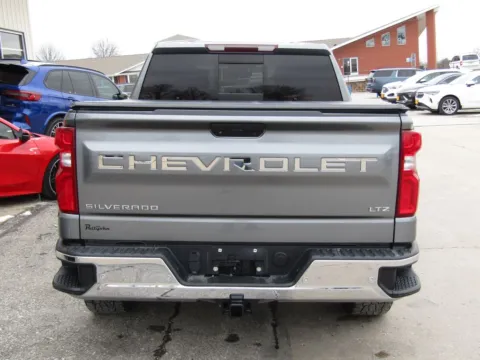 More photos of 2020 Chevrolet Silverado 1500 LTZ at Pettijohn Auto Center, MO