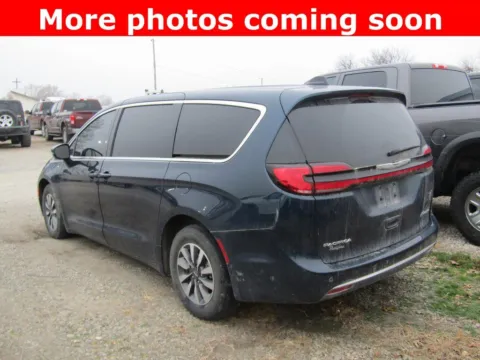 Another view of 2023 Chrysler Pacifica Hybrid Touring L for sale in Bethany, MO at Pettijohn Auto Center
