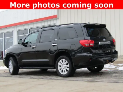 More photos of 2016 Toyota Sequoia Platinum at Pettijohn Auto Center, MO
