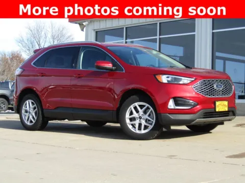Red 2023 Ford Edge SEL for sale in Bethany, MO