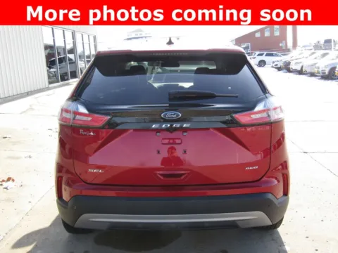 More photos of 2023 Ford Edge SEL at Pettijohn Auto Center, MO