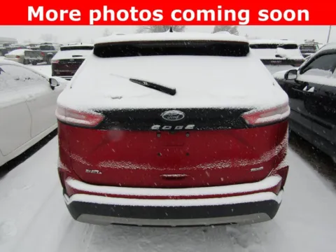 More photos of 2023 Ford Edge SEL at Pettijohn Auto Center, MO