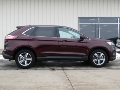 Photos of 2023 Ford Edge SEL for sale in Bethany, MO at Pettijohn Auto Center