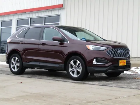Red 2023 Ford Edge SEL for sale in Bethany, MO