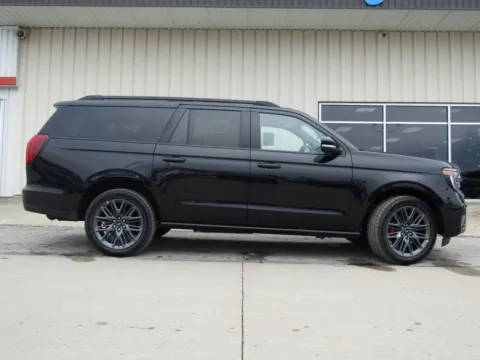 Photos of 2025 Ford Expedition Max Platinum for sale in Bethany, MO at Pettijohn Auto Center