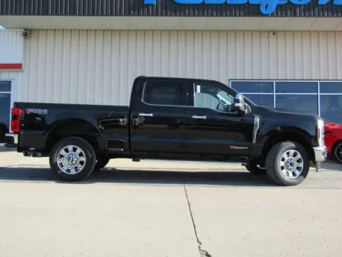 Photos of 2026 Ford F-350SD Lariat for sale in Bethany, MO at Pettijohn Auto Center