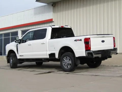 More photos of 2026 Ford F-250SD Lariat at Pettijohn Auto Center, MO