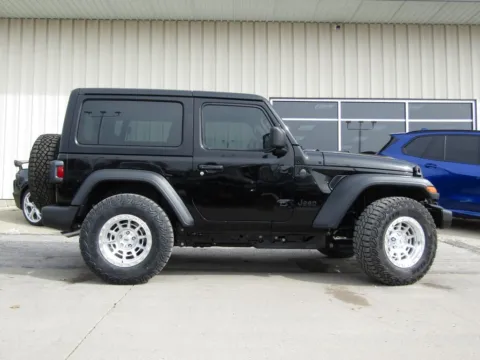 Photos of 2026 Jeep Wrangler Sport for sale in Bethany, MO at Pettijohn Auto Center