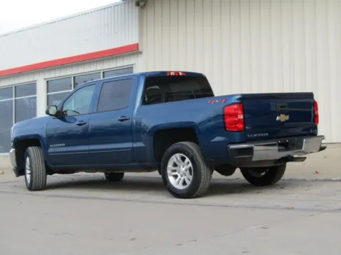 More photos of 2018 Chevrolet Silverado 1500 LT at Pettijohn Auto Center, MO