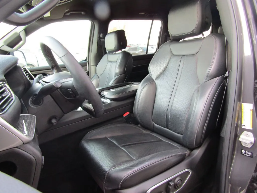2022 Jeep Wagoneer Series III - Photo 24