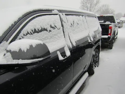 Photos of 2022 Jeep Wagoneer Series III for sale in Bethany, MO at Pettijohn Auto Center