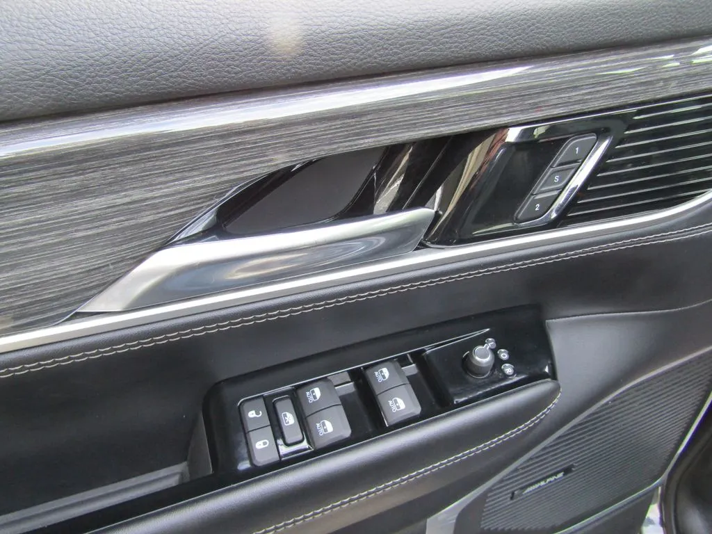 2022 Jeep Wagoneer Series III - Photo 26