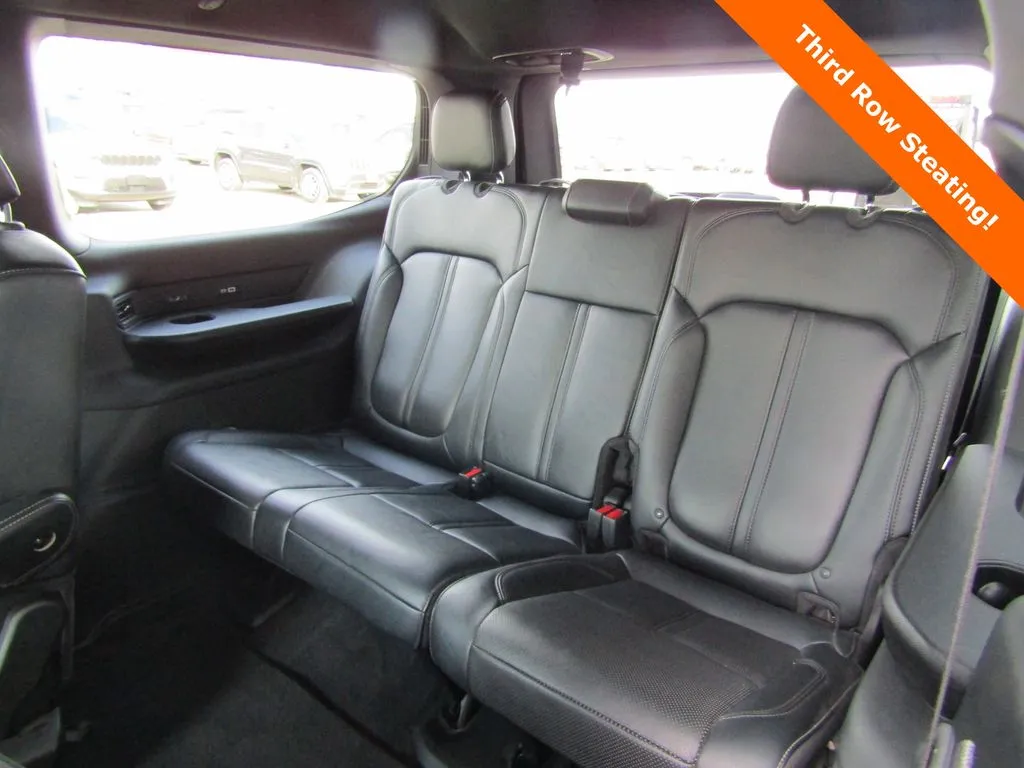 2022 Jeep Wagoneer Series III - Photo 21