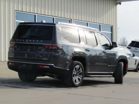 Another view of 2022 Jeep Wagoneer Series III for sale in Bethany, MO at Pettijohn Auto Center