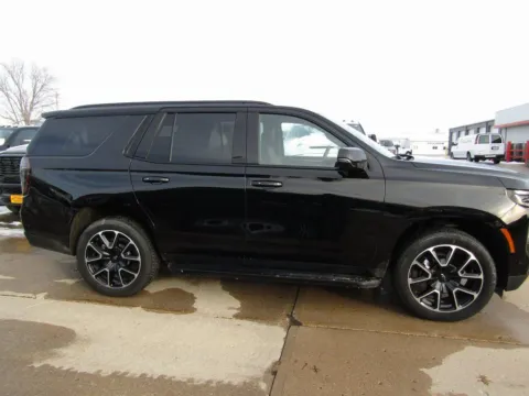 Photos of 2025 Chevrolet Tahoe RST for sale in Bethany, MO at Pettijohn Auto Center