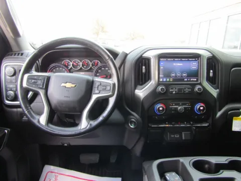 More photos of 2020 Chevrolet Silverado 1500 LT at Pettijohn Auto Center, MO