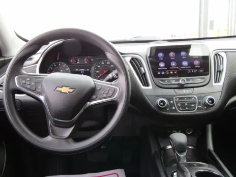 More photos of 2024 Chevrolet Malibu LT at Pettijohn Auto Center, MO