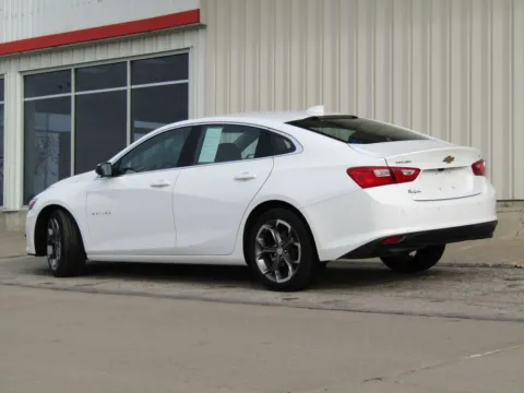 More photos of 2024 Chevrolet Malibu LT at Pettijohn Auto Center, MO