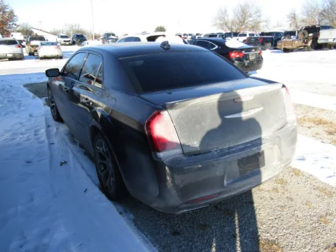 Another view of 2018 Chrysler 300 S for sale in Bethany, MO at Pettijohn Auto Center