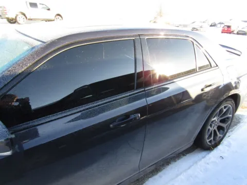 Photos of 2018 Chrysler 300 S for sale in Bethany, MO at Pettijohn Auto Center