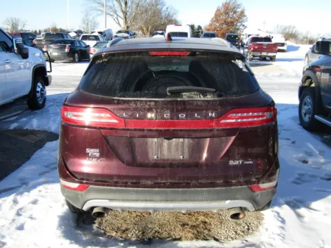 More photos of 2017 Lincoln MKC Reserve at Pettijohn Auto Center, MO