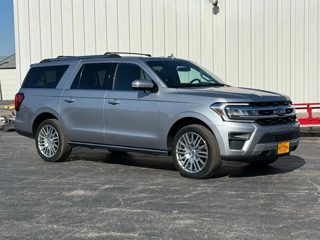 Silver 2023 Ford Expedition Max Limited for sale in Bethany, MO