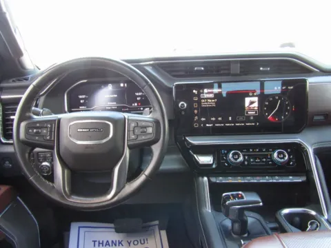 More photos of 2023 GMC Sierra 1500 Denali Ultimate at Pettijohn Auto Center, MO