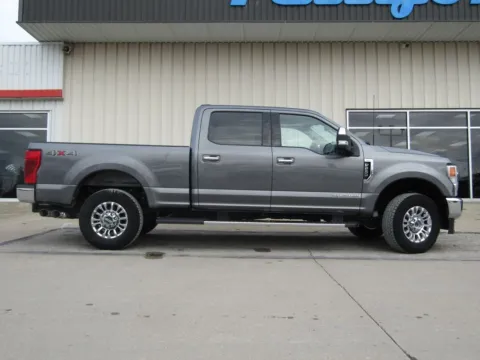 Photos of 2022 Ford F-250SD XLT for sale in Bethany, MO at Pettijohn Auto Center
