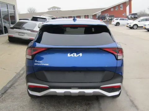 More photos of 2023 Kia Sportage EX at Pettijohn Auto Center, MO