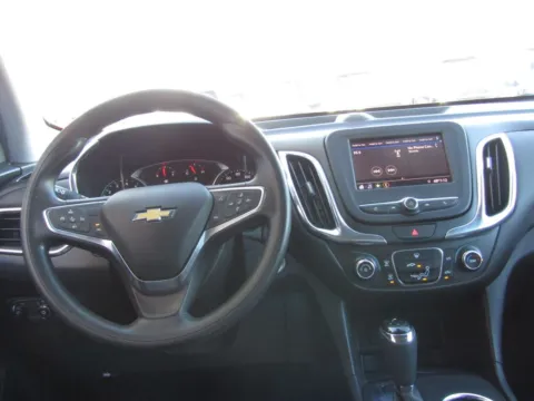 More photos of 2021 Chevrolet Equinox LT at Pettijohn Auto Center, MO
