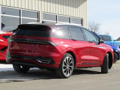 Another view of 2026 Lincoln Nautilus Reserve for sale in Bethany, MO at Pettijohn Auto Center