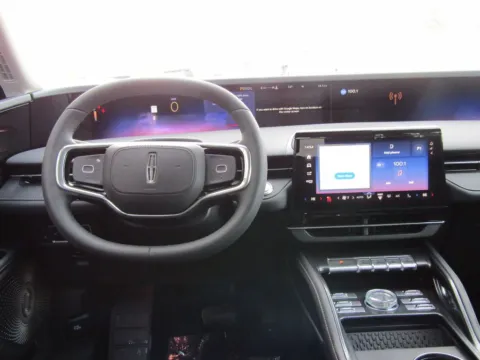 More photos of 2026 Lincoln Nautilus Reserve at Pettijohn Auto Center, MO