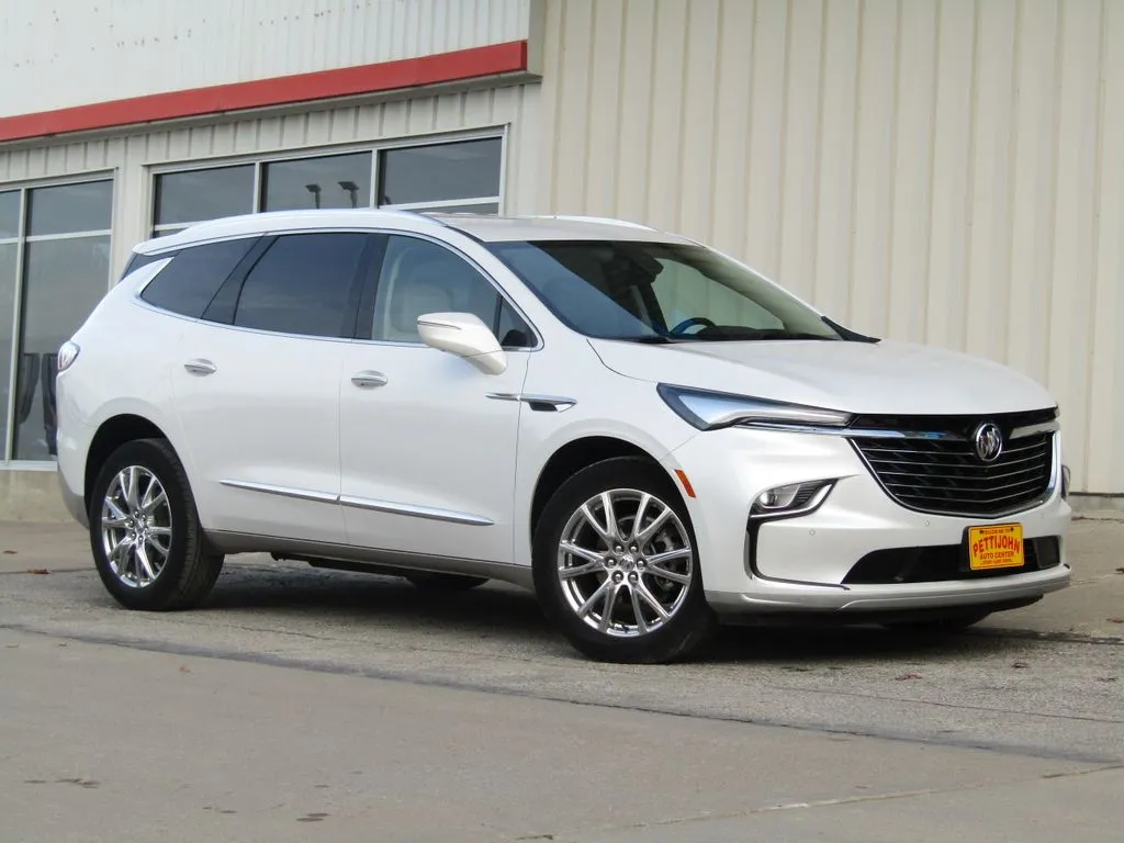 Used 2023 Buick Enclave Premium with VIN 5GAEVBKW8PJ264674 for sale in Kansas City