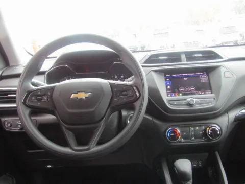 More photos of 2023 Chevrolet TrailBlazer LT at Pettijohn Auto Center, MO