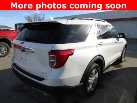 More photos of 2023 Ford Explorer XLT at Pettijohn Auto Center, MO
