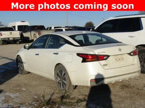 Another view of 2021 Nissan Altima 2.5 SV for sale in Bethany, MO at Pettijohn Auto Center
