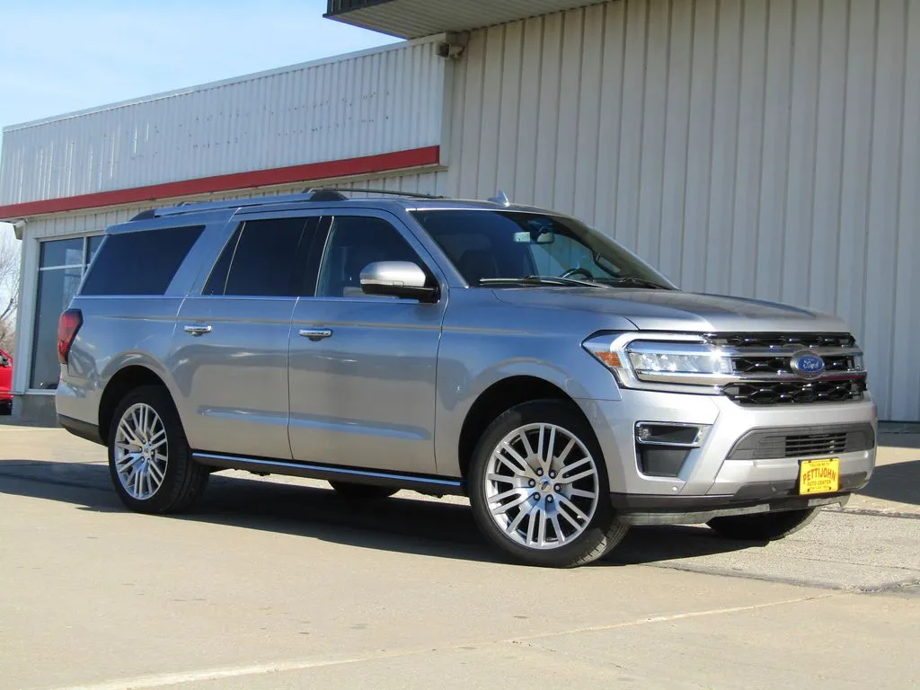 2024 Ford Expedition Limited's photo
