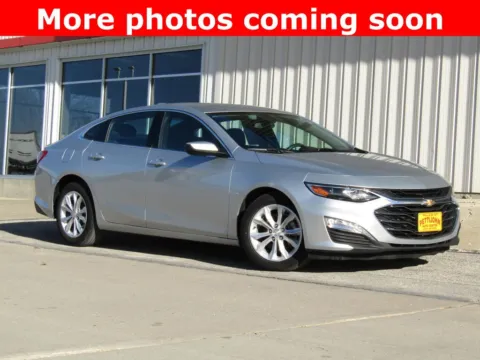 Silver 2022 Chevrolet Malibu LT for sale in Bethany, MO