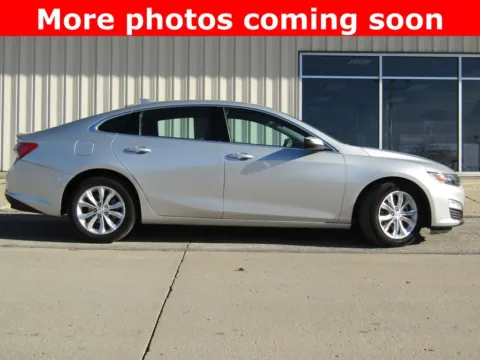 Photos of 2022 Chevrolet Malibu LT for sale in Bethany, MO at Pettijohn Auto Center