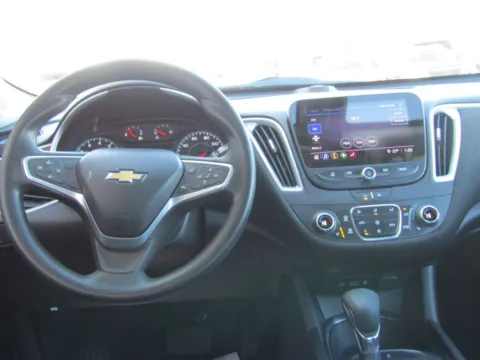 More photos of 2022 Chevrolet Malibu LT at Pettijohn Auto Center, MO