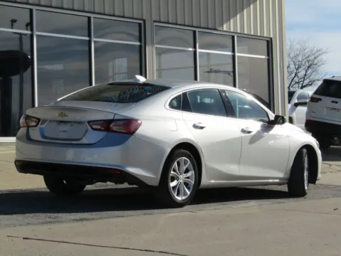 Another view of 2022 Chevrolet Malibu LT for sale in Bethany, MO at Pettijohn Auto Center