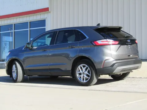 More photos of 2024 Ford Edge SEL at Pettijohn Auto Center, MO