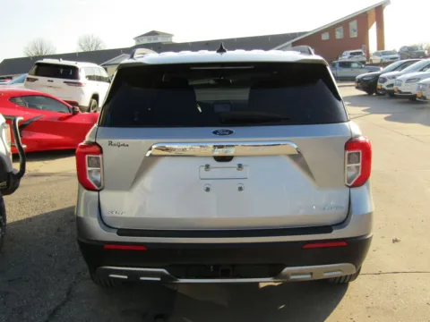More photos of 2023 Ford Explorer XLT at Pettijohn Auto Center, MO