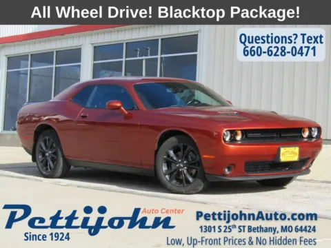 Orange 2021 Dodge Challenger SXT for sale in Bethany, MO