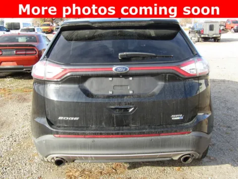 More photos of 2018 Ford Edge SEL at Pettijohn Auto Center, MO